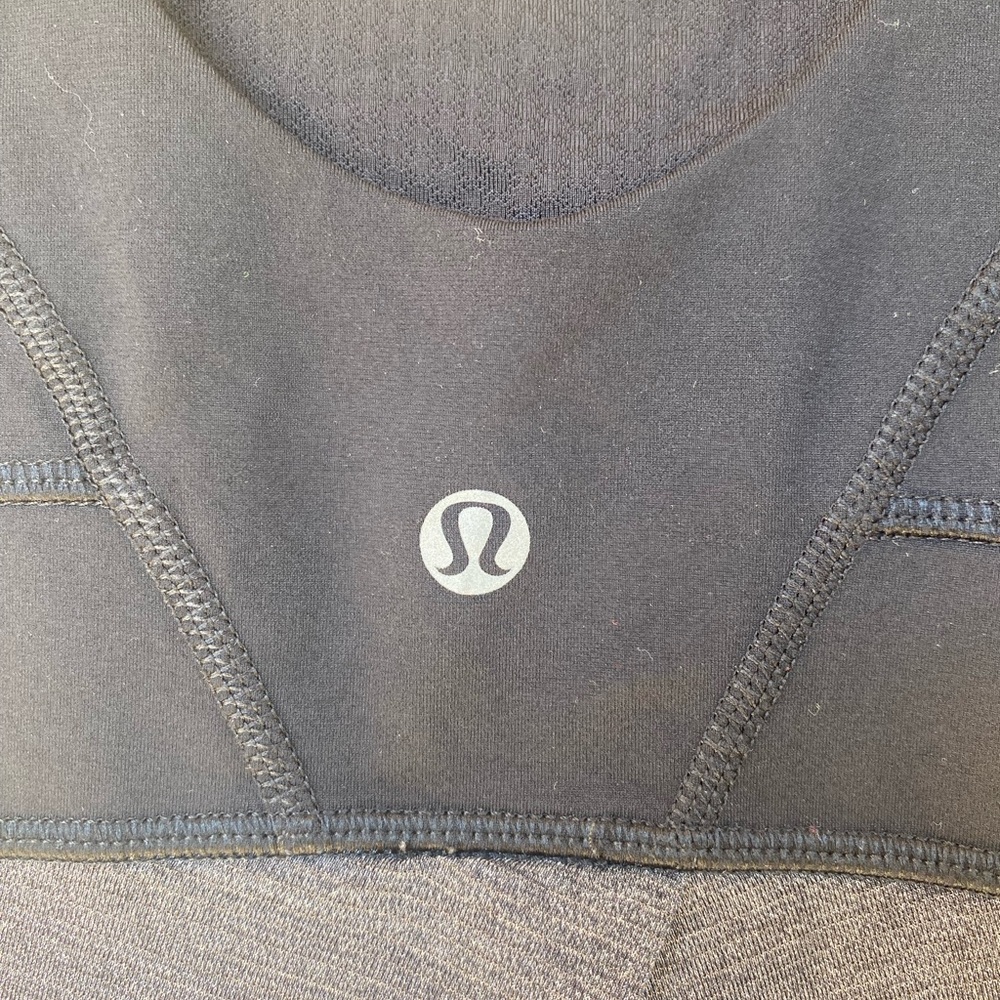 Lululemon Run: Tame Me Tank Top  Black Size 8 - Picture 6 of 8